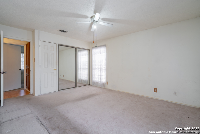 Image 17 of 25 For 5922 Lakedale