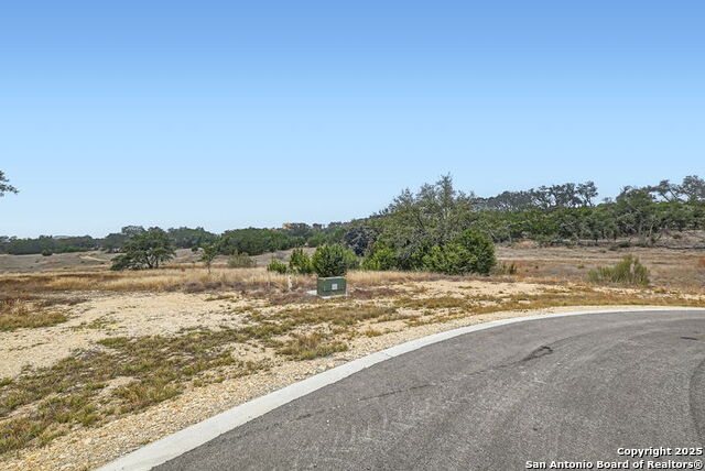 Image 2 of 13 For 34717 Mayer Oaks