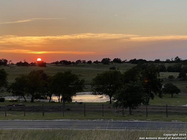 Image 9 of 13 For 282 Inspiration Loop