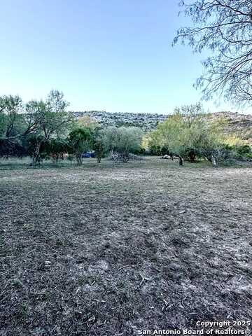 Listing photo id 0 for 292 Private Road 2430