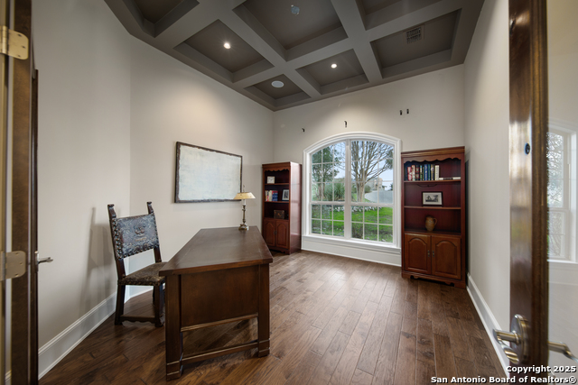 Listing photo id 8 for 8639 Terra Dale