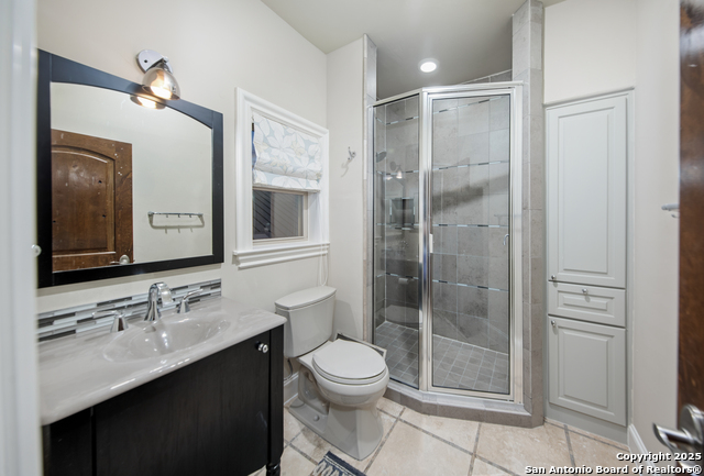 Listing photo id 37 for 8639 Terra Dale