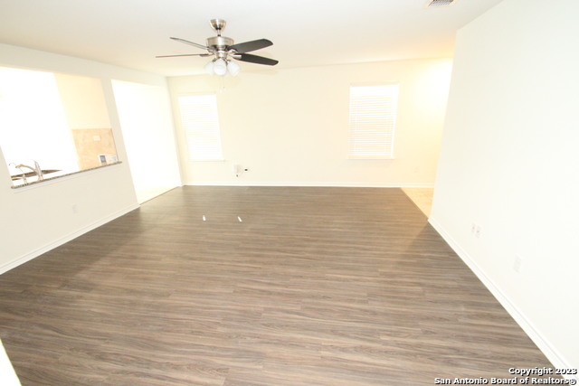 Image 10 of 32 For 14622 Achilles Dr