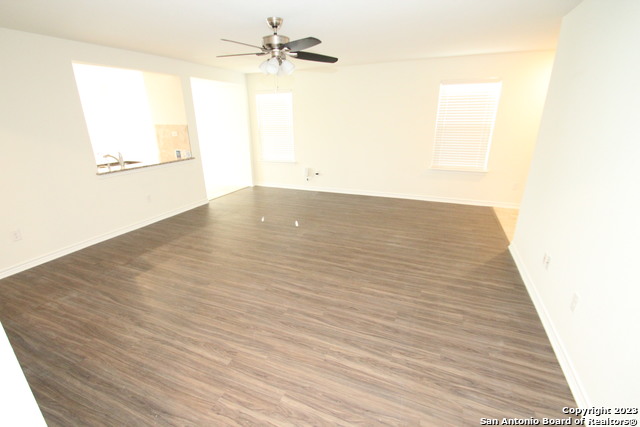 Image 11 of 32 For 14622 Achilles Dr