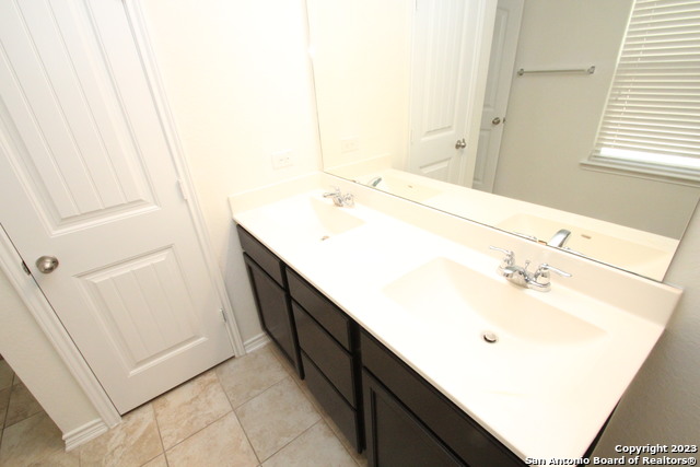 Image 20 of 32 For 14622 Achilles Dr