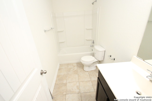 Image 24 of 32 For 14622 Achilles Dr