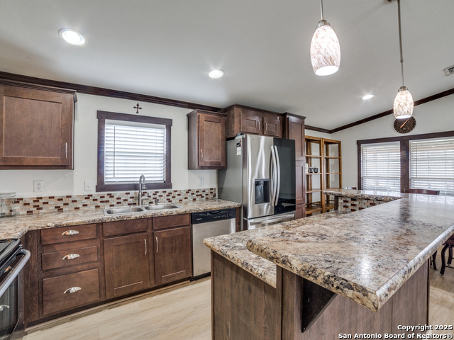 Listing photo id 8 for 2741 State Highway 123