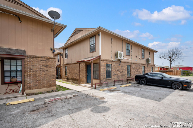 Details for 131 Elsie Ave  201, San Antonio, TX 78204