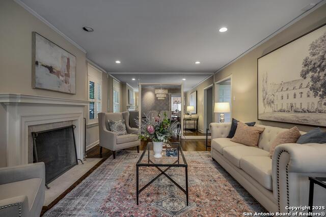 Image 6 of 38 For 331 Ridgemont