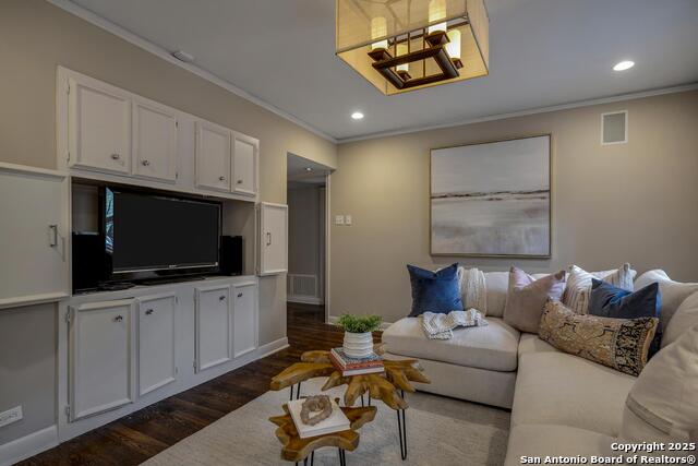 Image 8 of 38 For 331 Ridgemont
