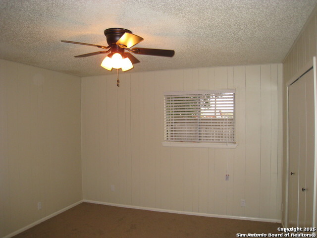 Image 8 of 16 For 705 Woodcrest Cir