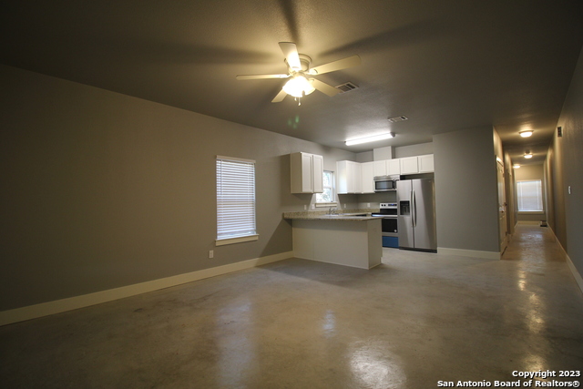 Image 2 of 11 For 1007 Mission Dr  B