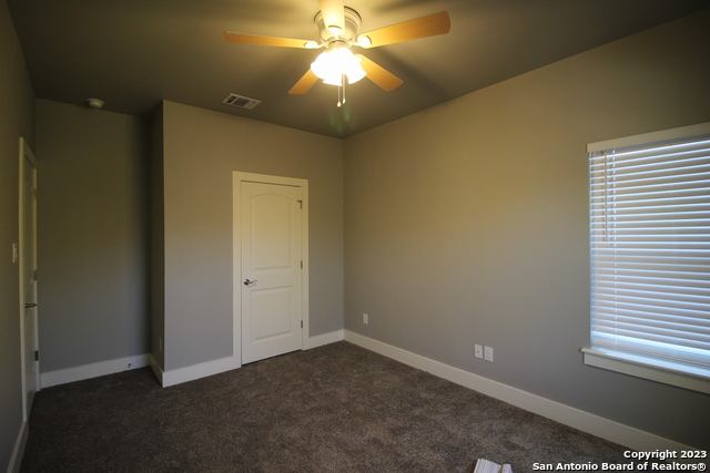 Image 8 of 11 For 1007 Mission Dr  B