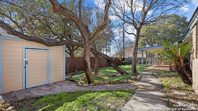 Image 18 of 42 For 2902 Oak Leigh St