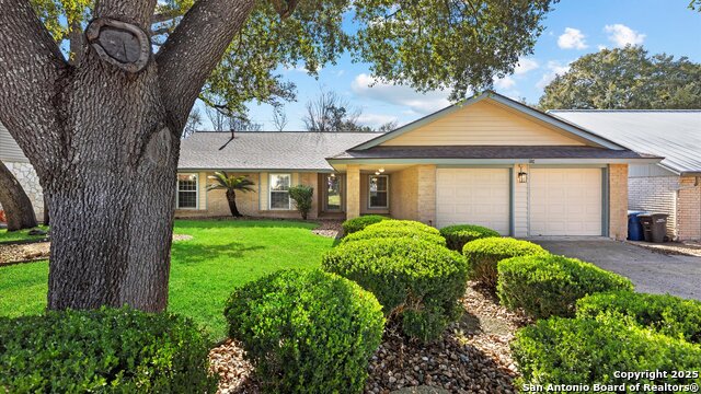 Image 2 of 42 For 2902 Oak Leigh St