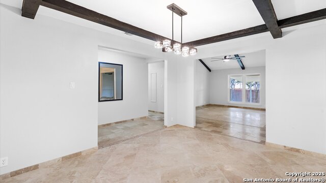 Image 21 of 42 For 2902 Oak Leigh St