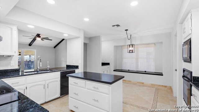 Image 22 of 42 For 2902 Oak Leigh St