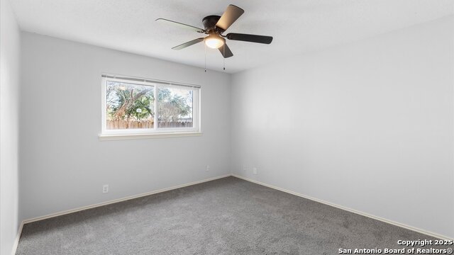 Image 35 of 42 For 2902 Oak Leigh St