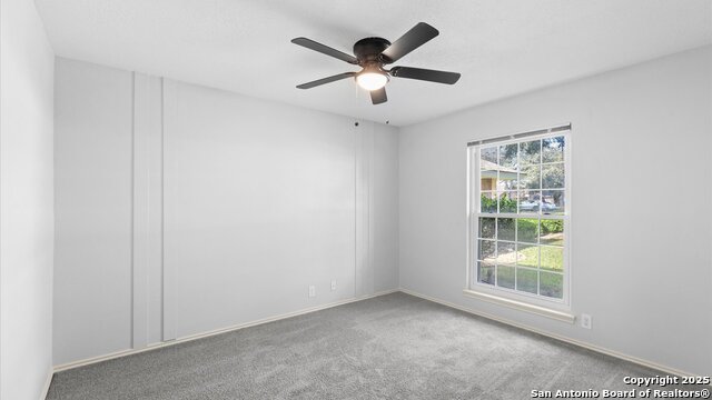 Image 38 of 42 For 2902 Oak Leigh St