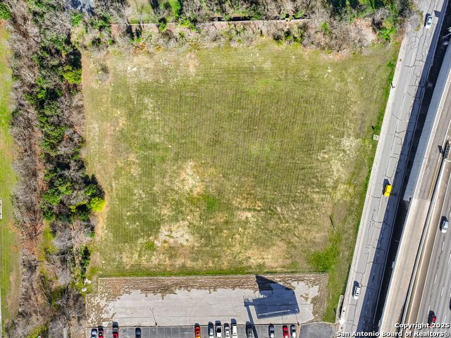 Listing photo id 4 for 1919 Loop 410 Nw