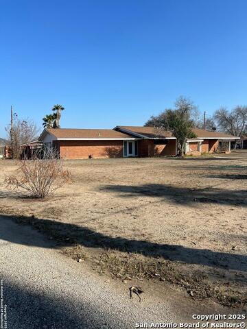 Listing photo id 2 for 720 12th N 