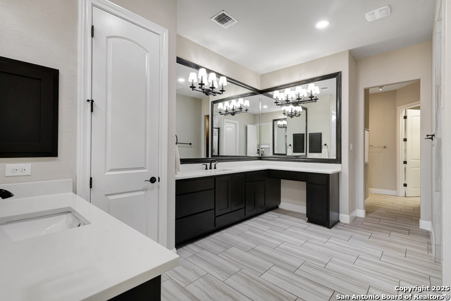 Listing photo id 22 for 17710 Bellini Hi