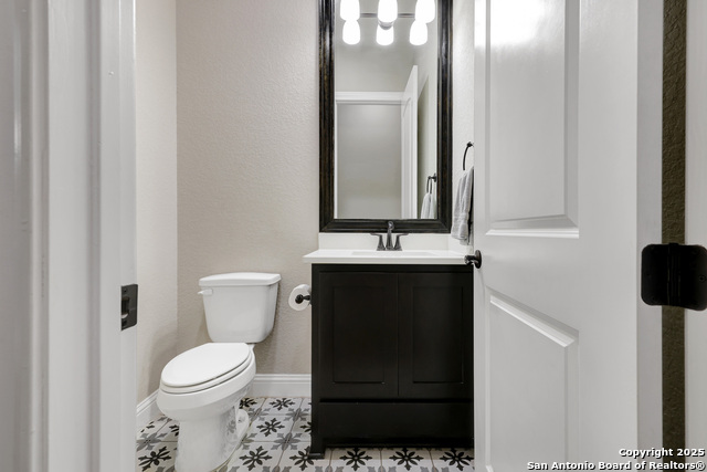 Listing photo id 28 for 17710 Bellini Hi