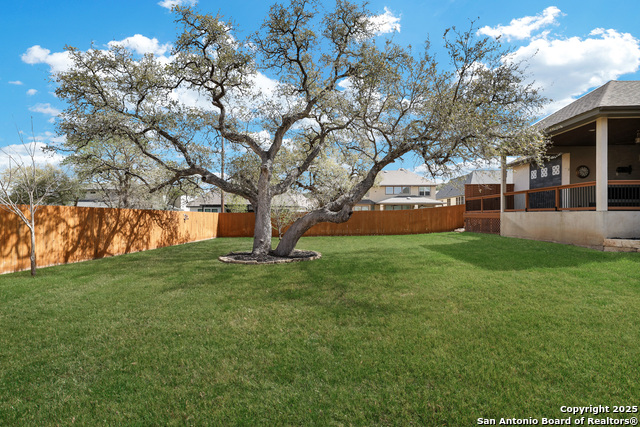 Listing photo id 38 for 17710 Bellini Hi