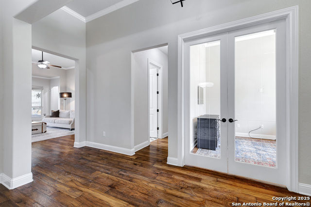 Listing photo id 3 for 17710 Bellini Hi