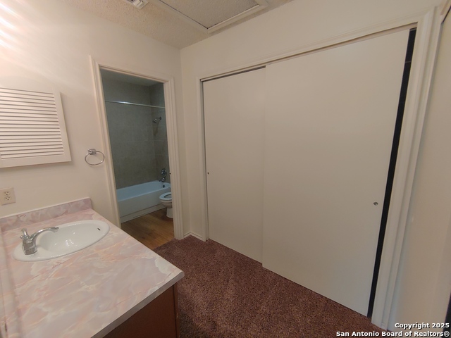 Image 12 of 13 For 14418 Castlebury Dr  3