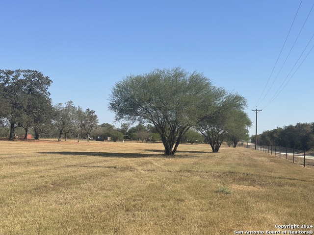Listing photo id 40 for 3499 County Rd 476