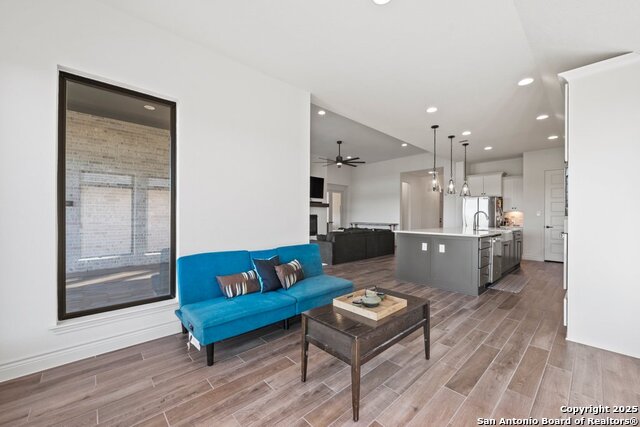 Image 10 of 44 For 840 Teakmill Trail