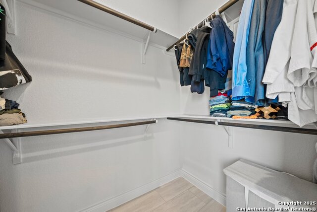 Image 18 of 44 For 840 Teakmill Trail