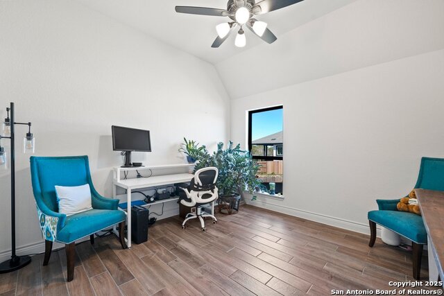 Image 19 of 44 For 840 Teakmill Trail