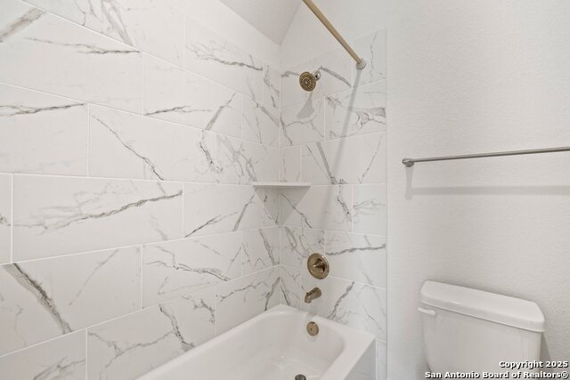 Image 25 of 44 For 840 Teakmill Trail