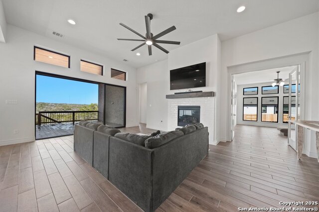 Image 5 of 44 For 840 Teakmill Trail