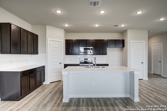 Image 8 of 24 For 2526 Rambo Drive