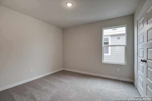 Listing photo id 17 for 2531 Rambo Drive
