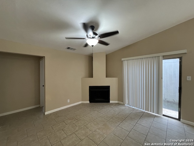Image 11 of 25 For 4018 Sunrise Creek Dr