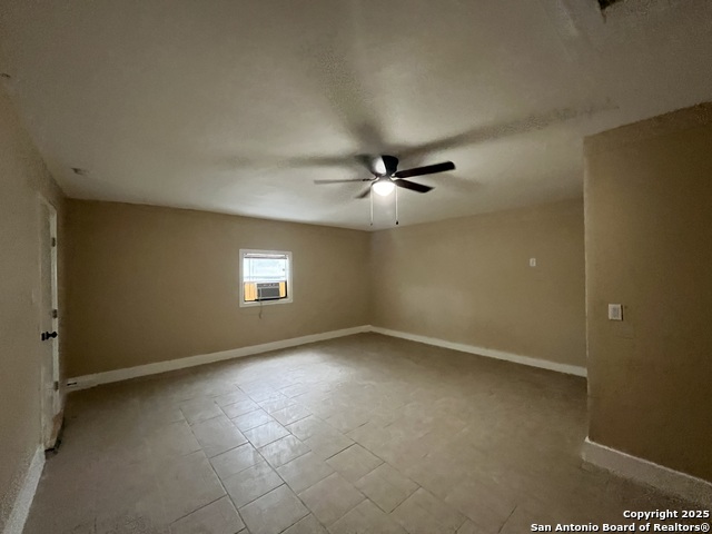 Image 14 of 25 For 4018 Sunrise Creek Dr