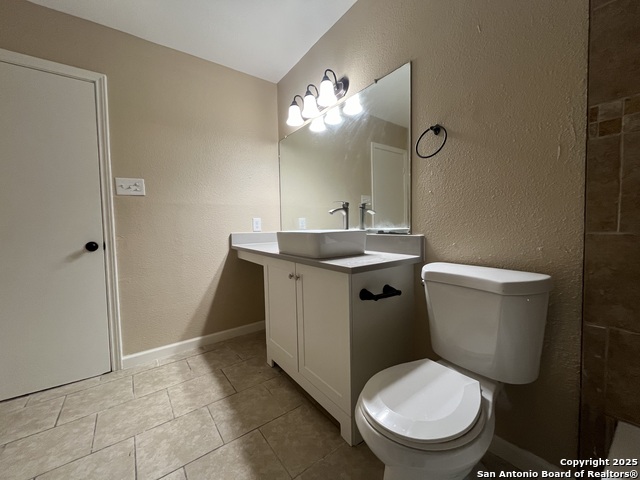 Image 20 of 25 For 4018 Sunrise Creek Dr
