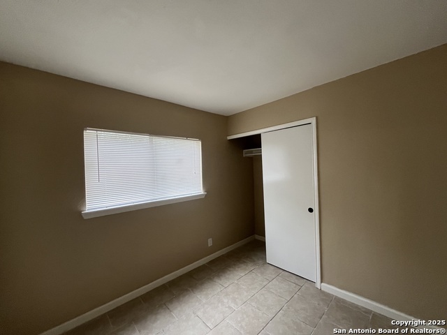 Image 22 of 25 For 4018 Sunrise Creek Dr