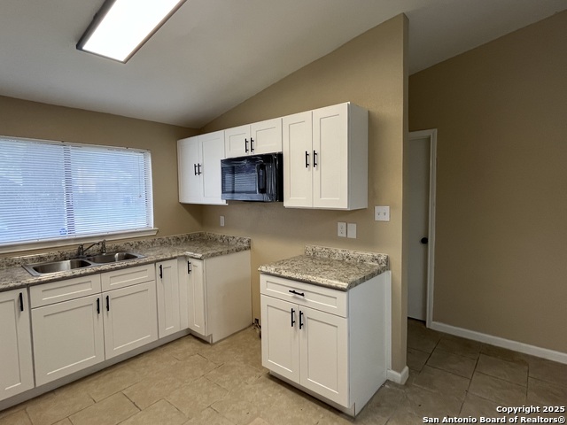 Image 6 of 25 For 4018 Sunrise Creek Dr
