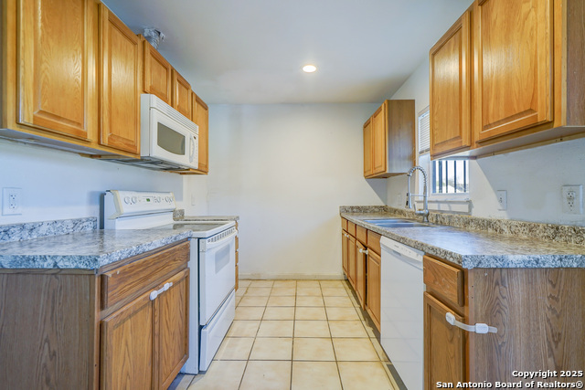 Image 18 of 28 For 1114 San Marcos S