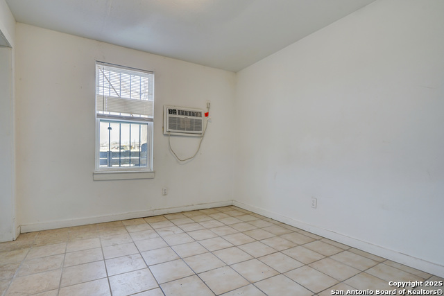 Image 26 of 28 For 1114 San Marcos S