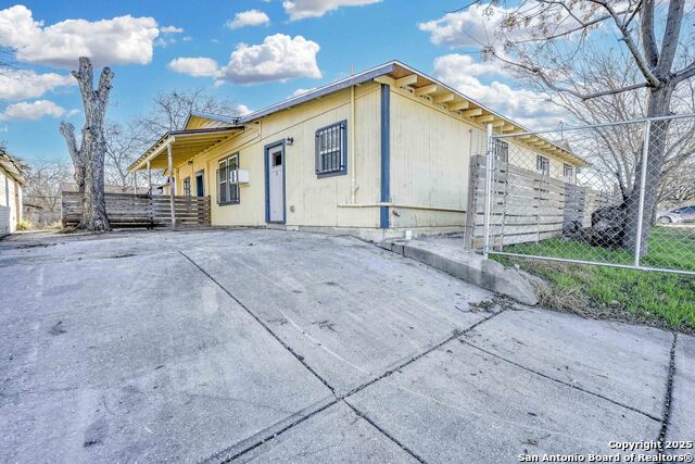 Image 5 of 28 For 1114 San Marcos S