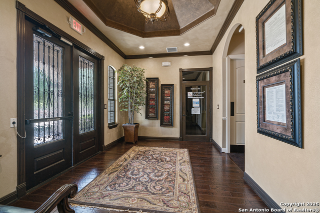 Listing photo id 2 for 12703 Spectrum Dr