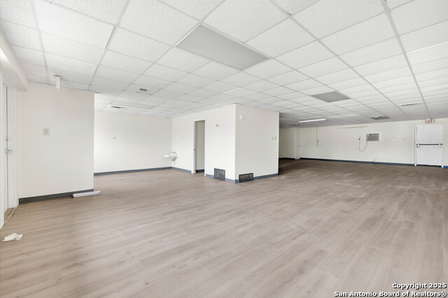 Listing photo id 1 for 1690 Rigsby