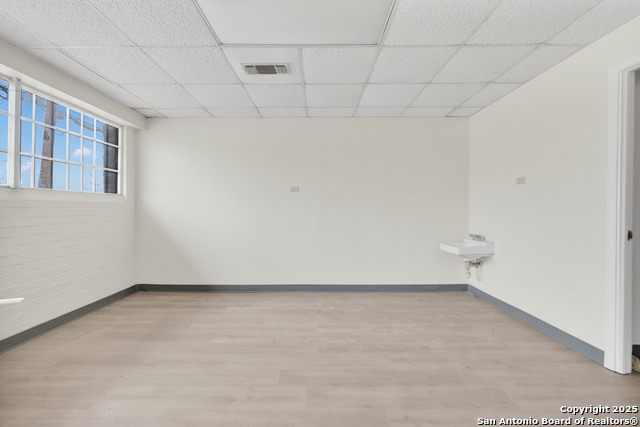Listing photo id 2 for 1690 Rigsby