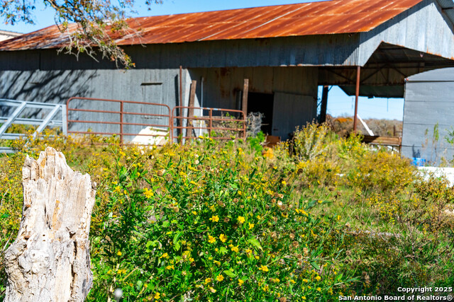 Listing photo id 16 for Tbd S State Hwy 123